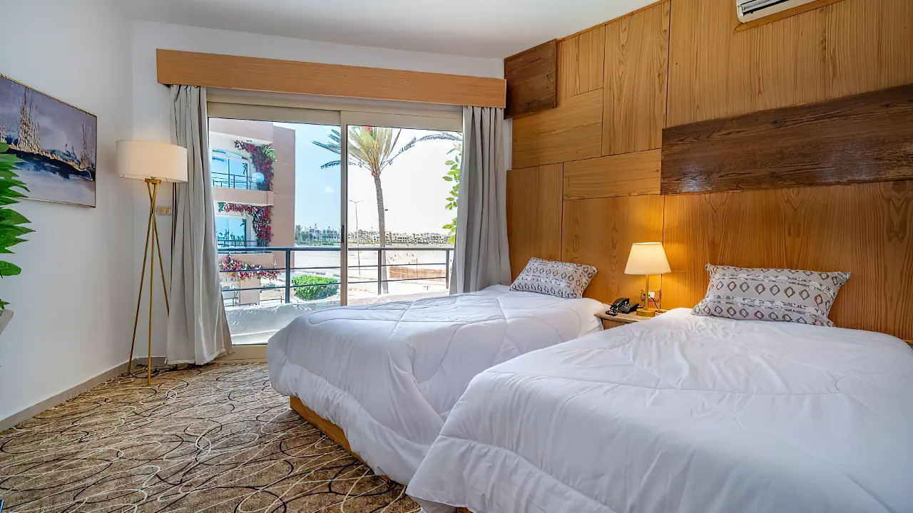 الفندق مارينا بلازا ريزورت العلمين - العلمين